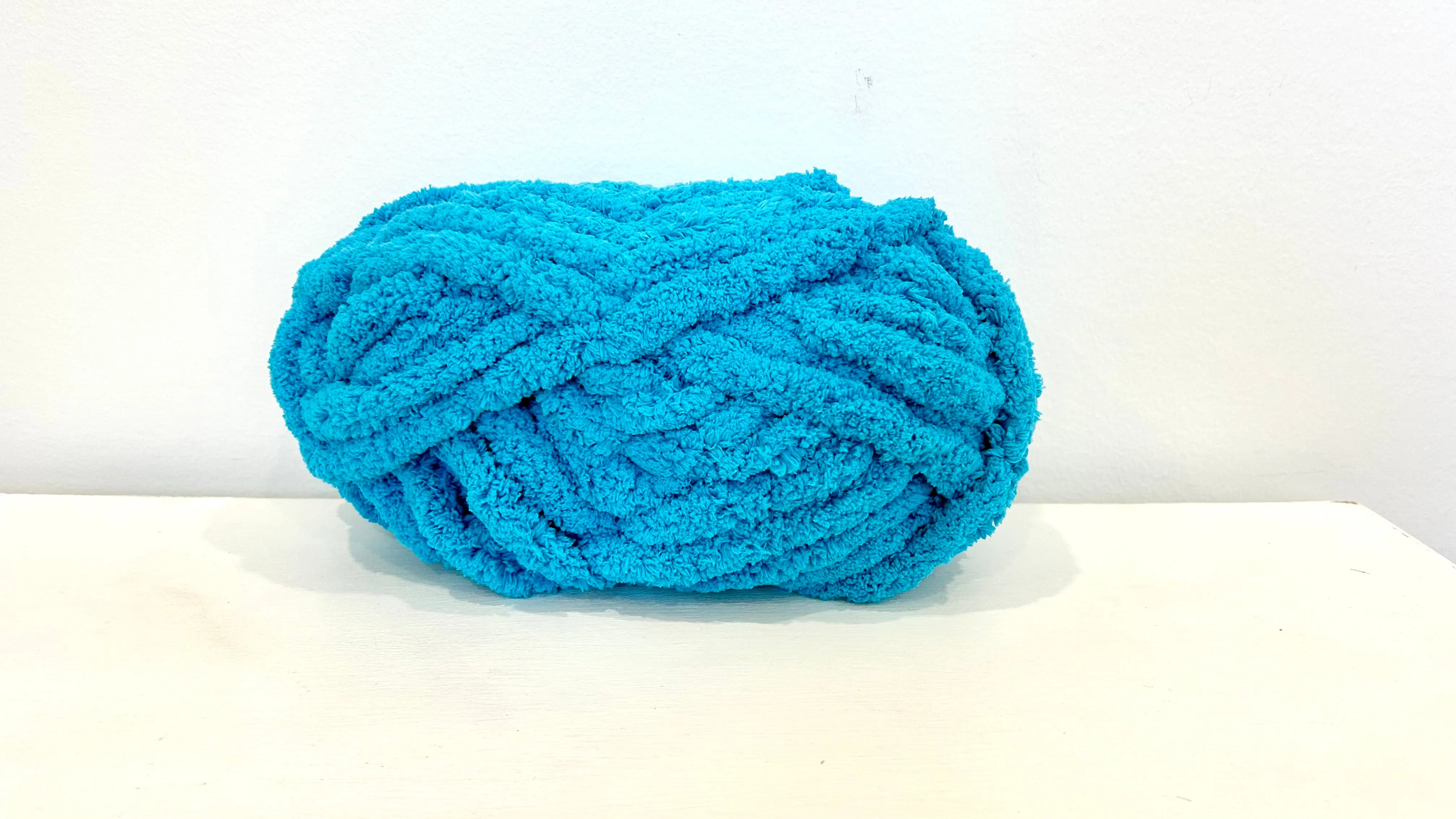 BeCozi Chunky Chenille Yarn