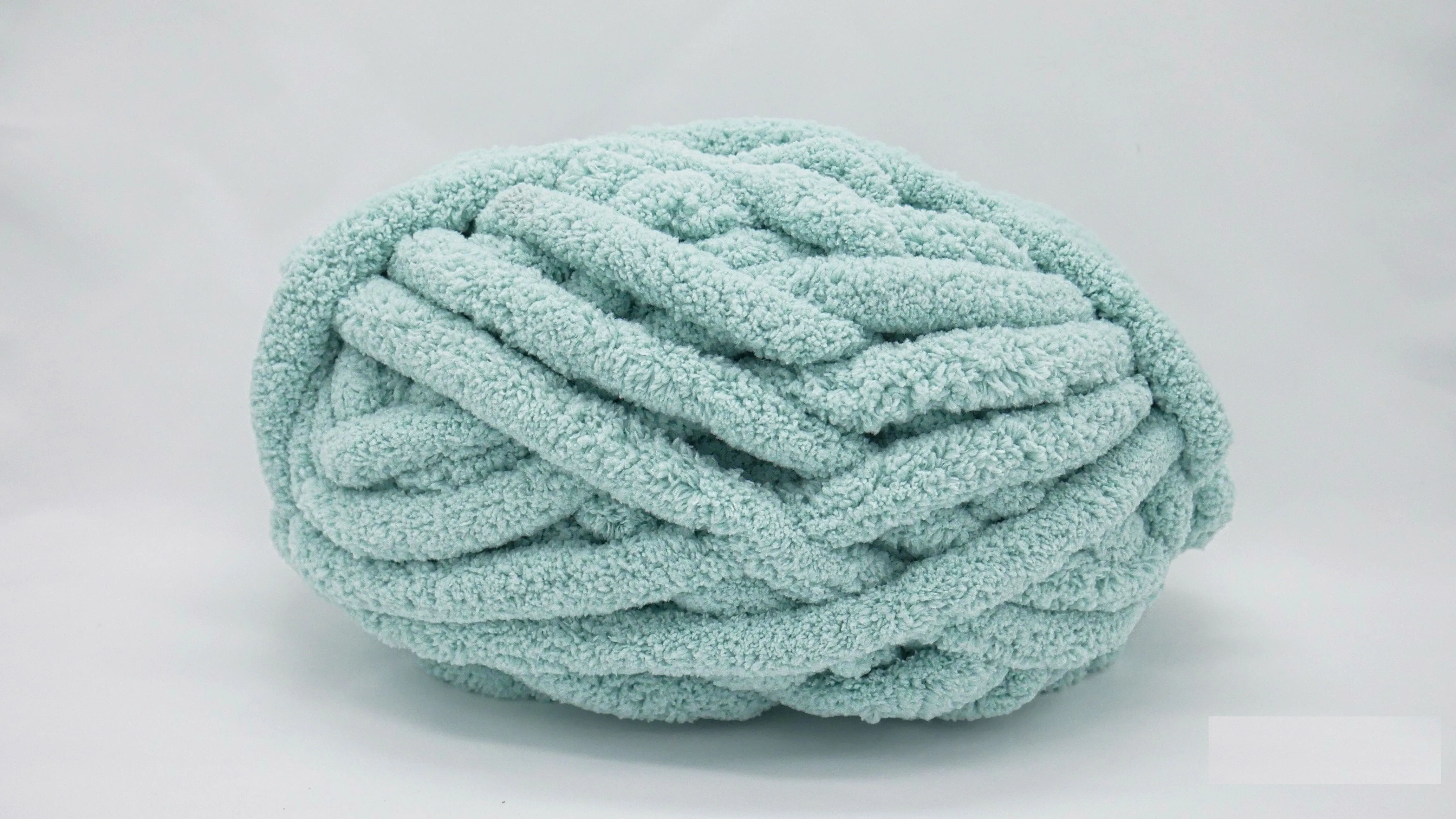 BeCozi Chunky Chenille Yarn